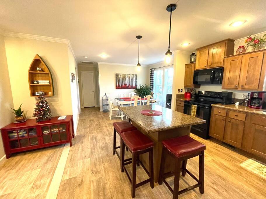 Mountain Views, Pets Welcome-Lake And River Access Лейк Люр Екстериор снимка